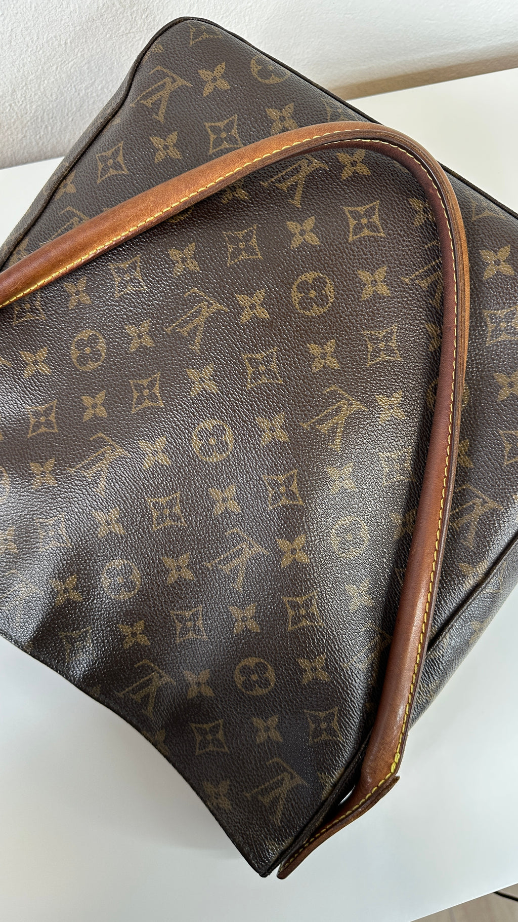 Louis Vuitton - Looping