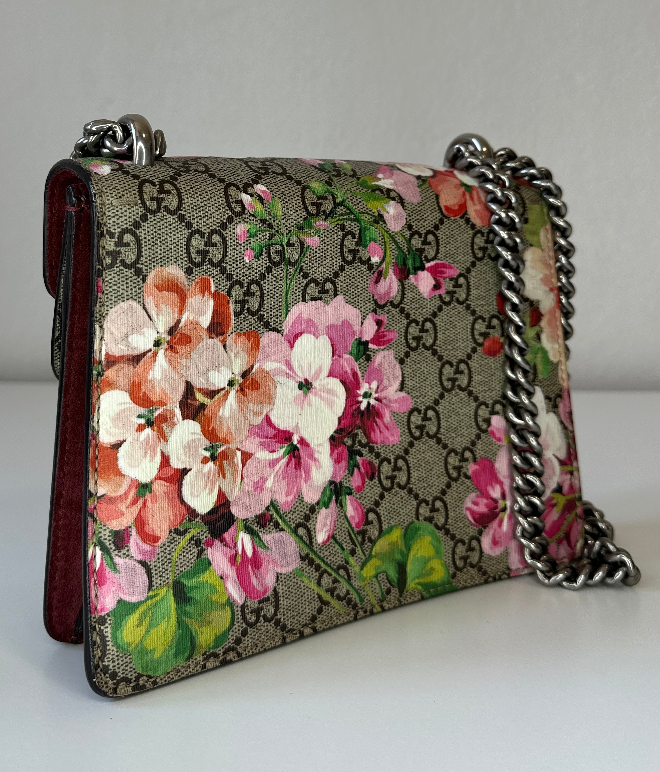 Gucci – Dionysus Blooms