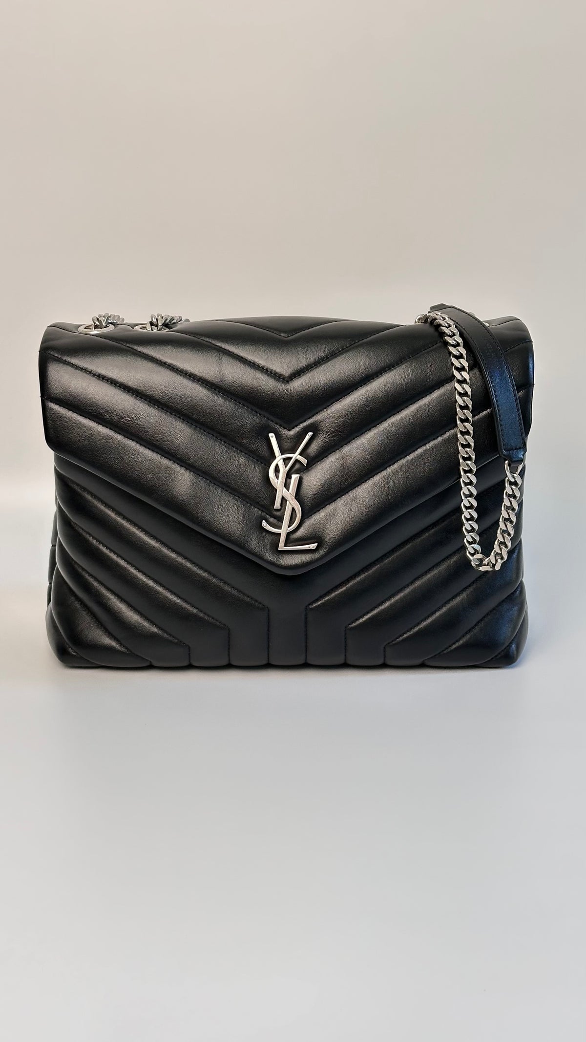 Saint Laurent Loulou Medium