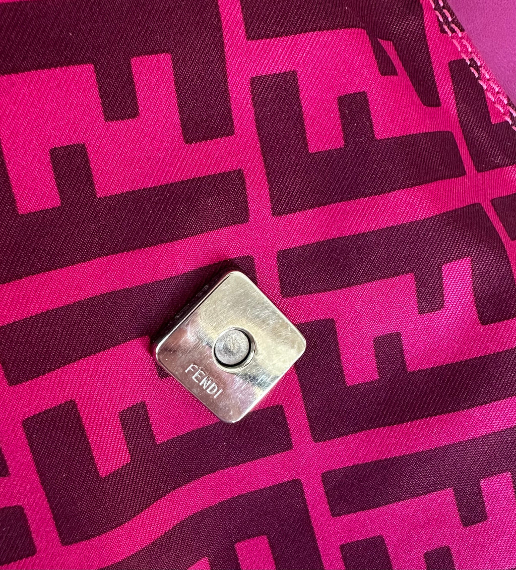 Fendi Croissant in tela fucsia