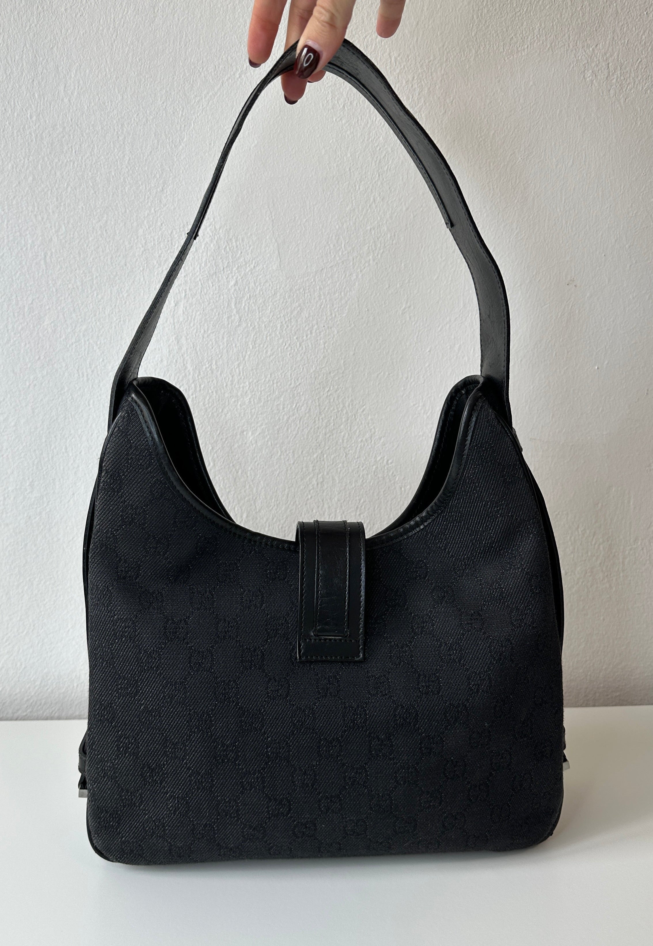 Gucci Jackie Hobo GG Canvas Nero – Vintage 2000s Icon
