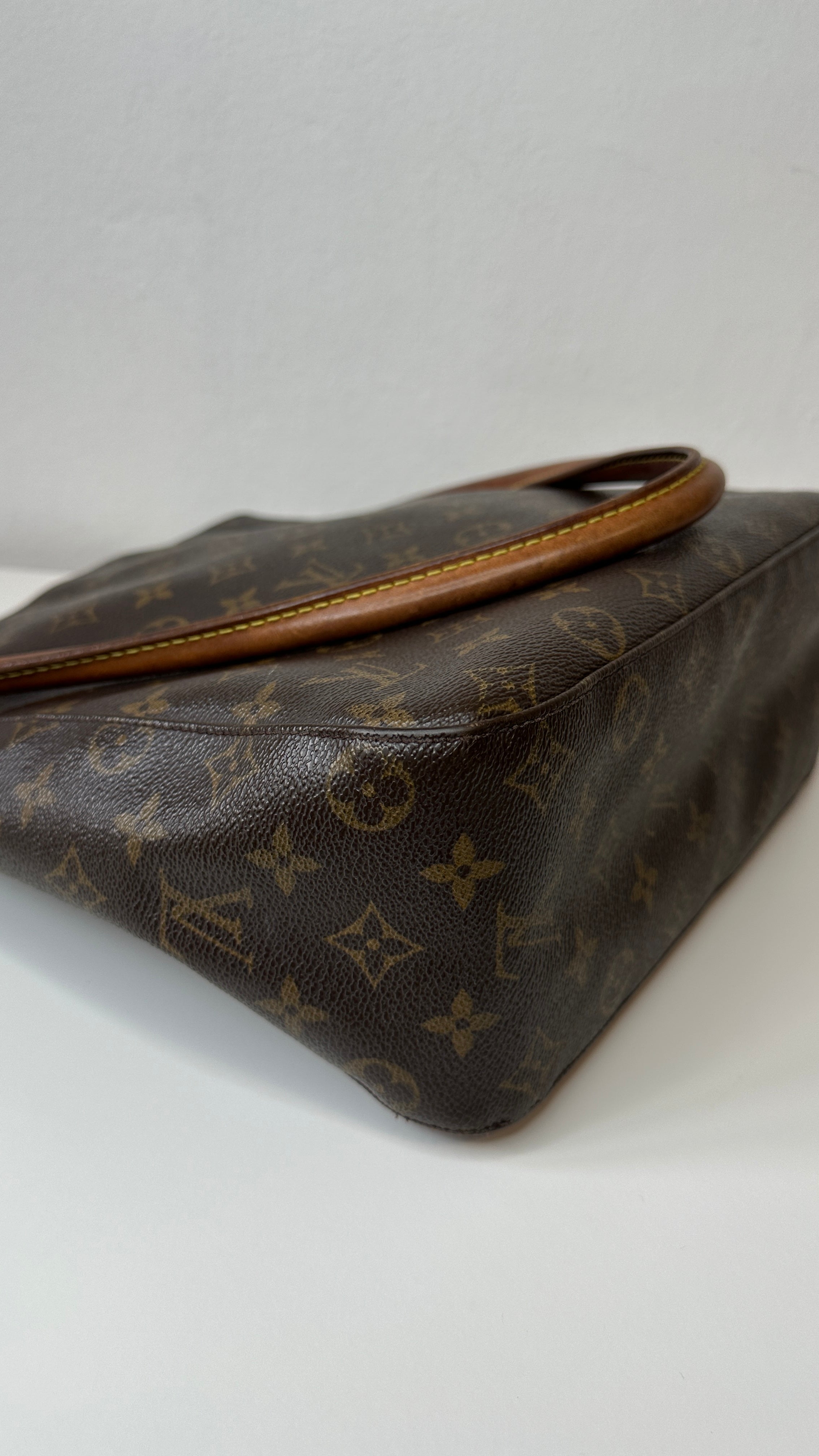 Louis Vuitton - Looping