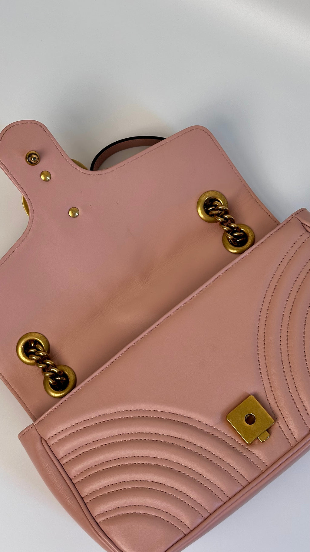 Gucci GG Marmont Media
