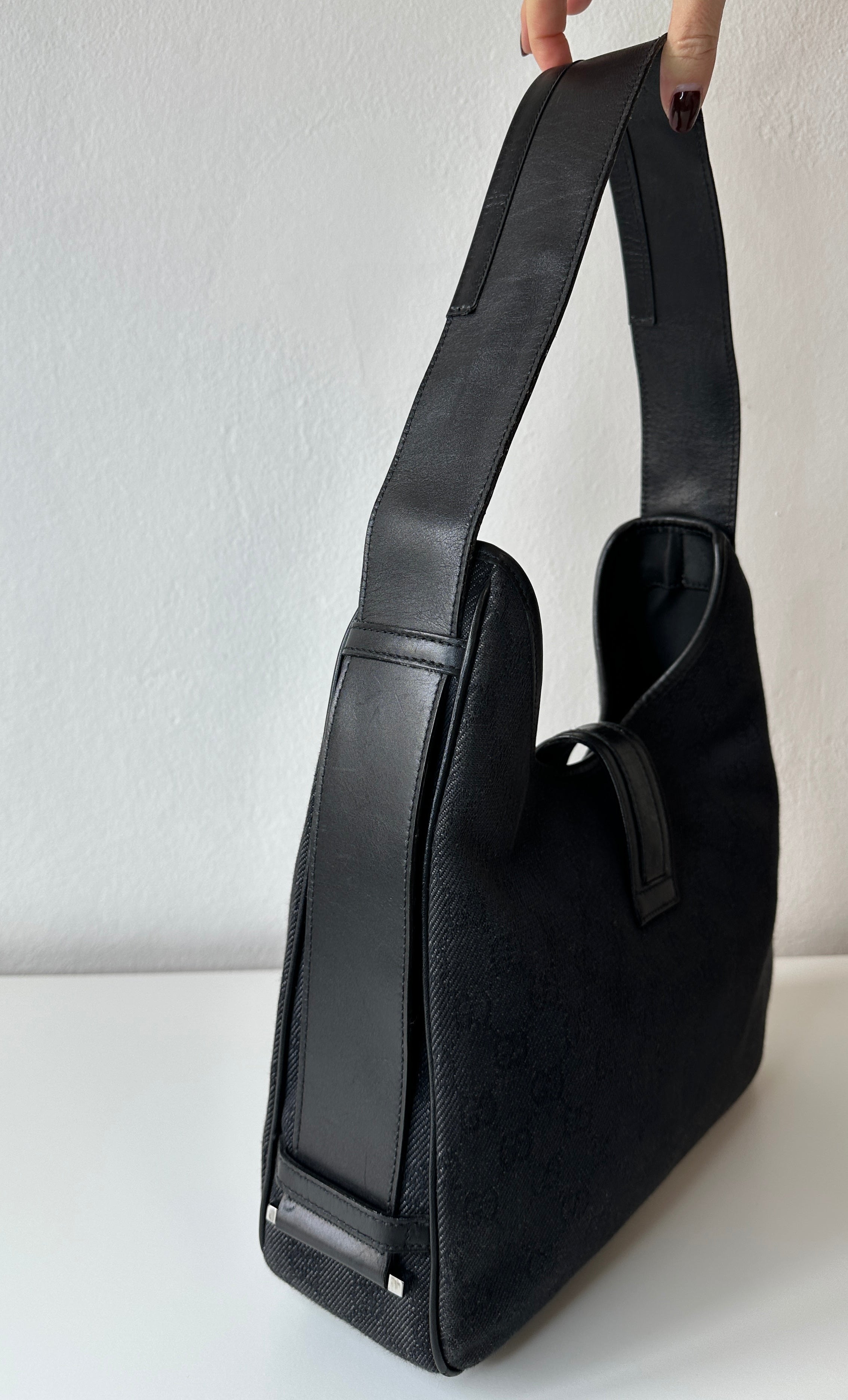 Gucci Jackie Hobo GG Canvas Nero – Vintage 2000s Icon