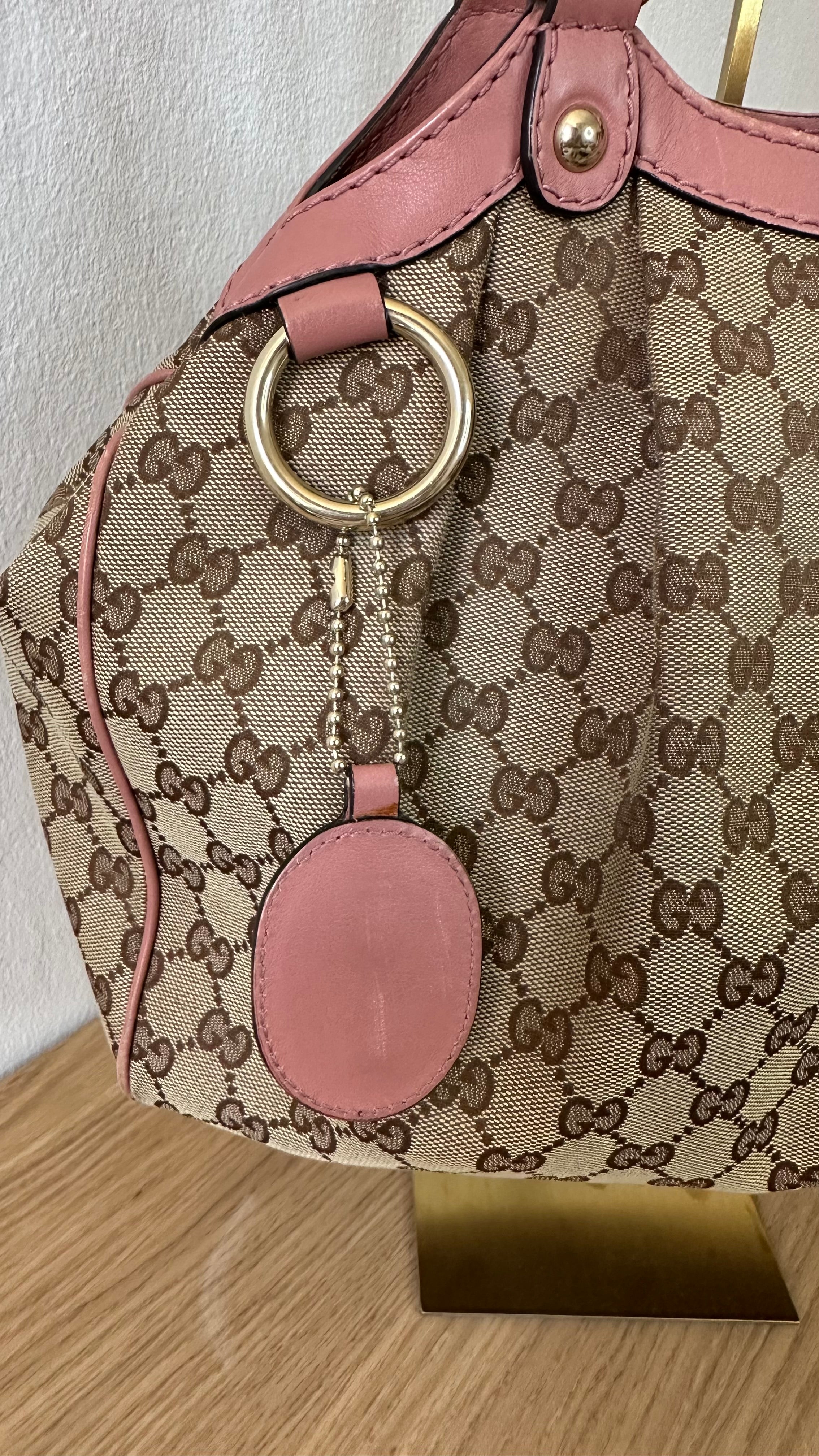 Gucci Sukey Medium Tote