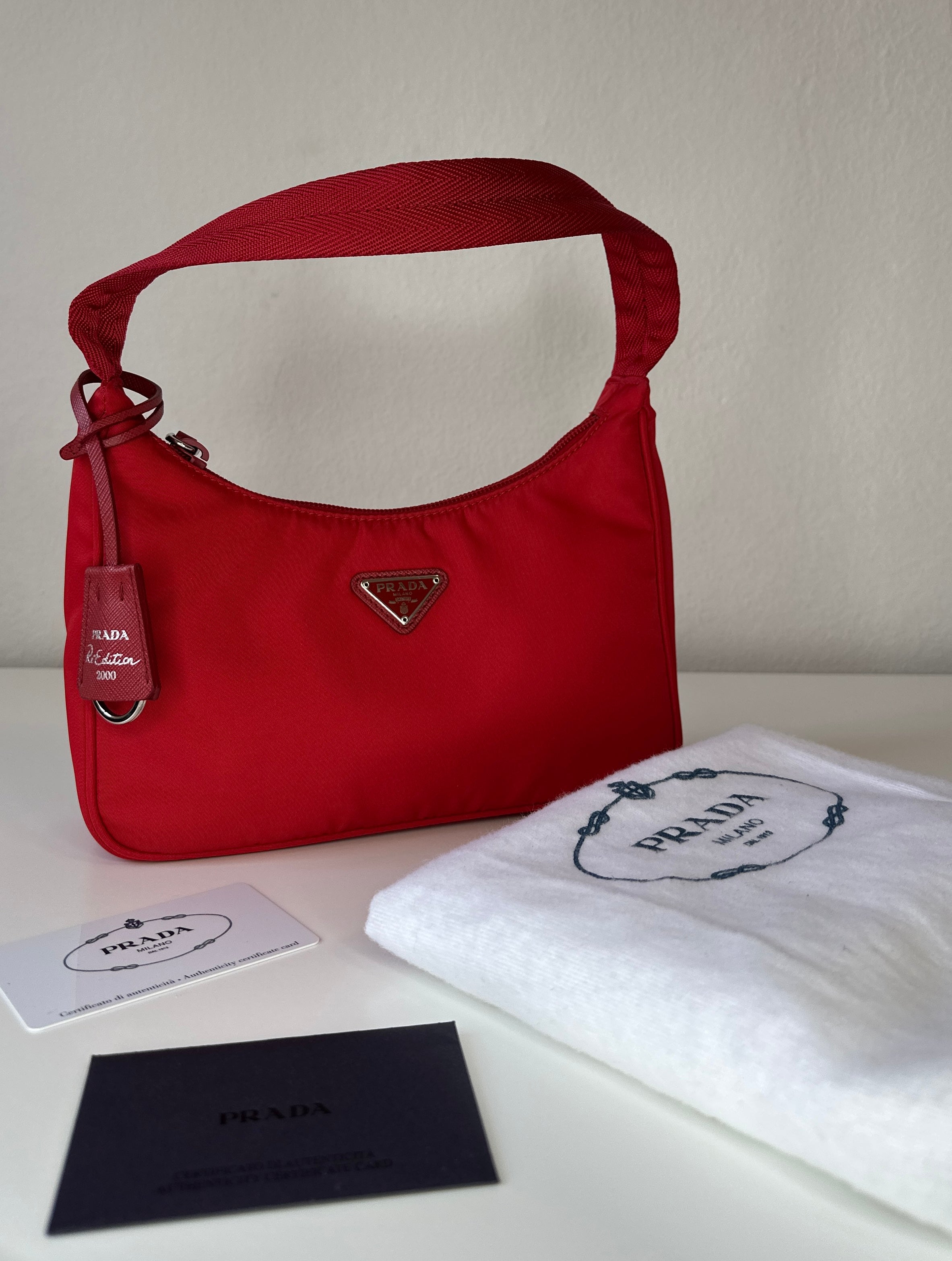 Prada – Re-edition nylon