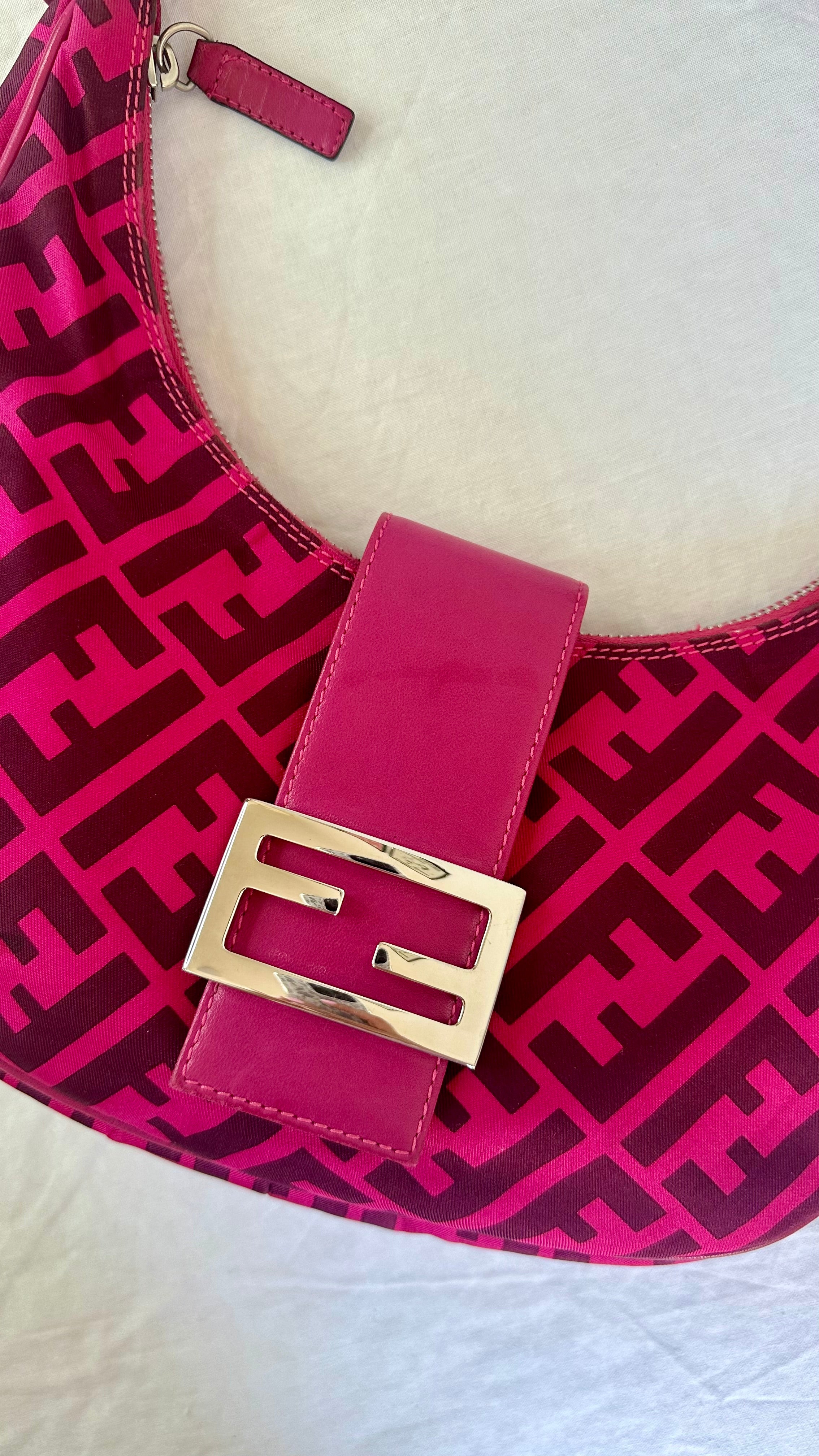 Fendi Croissant in tela fucsia