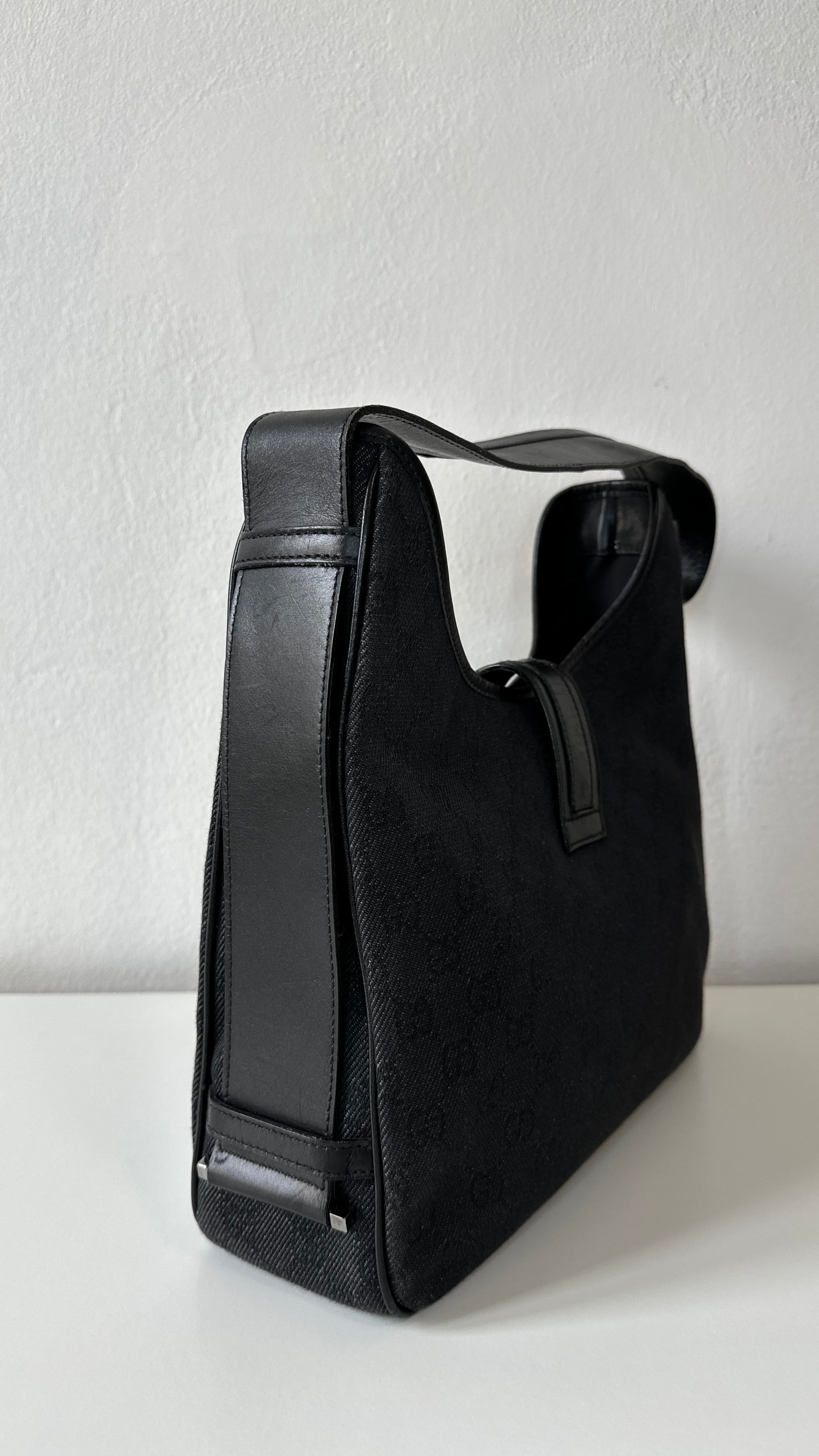 Gucci Jackie Hobo GG Canvas Nero – Vintage 2000s Icon