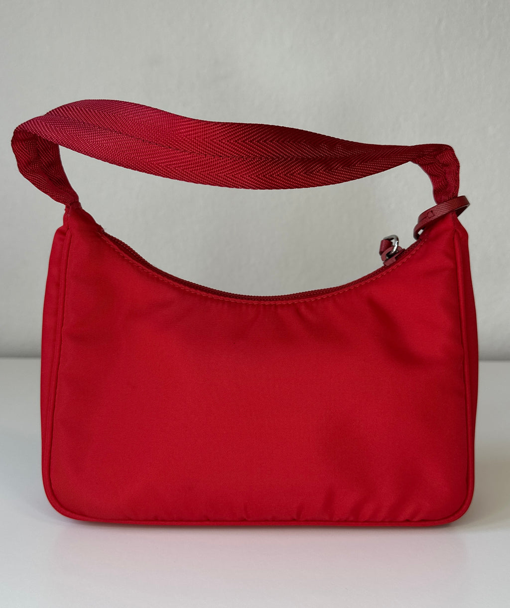 Prada – Re-edition nylon