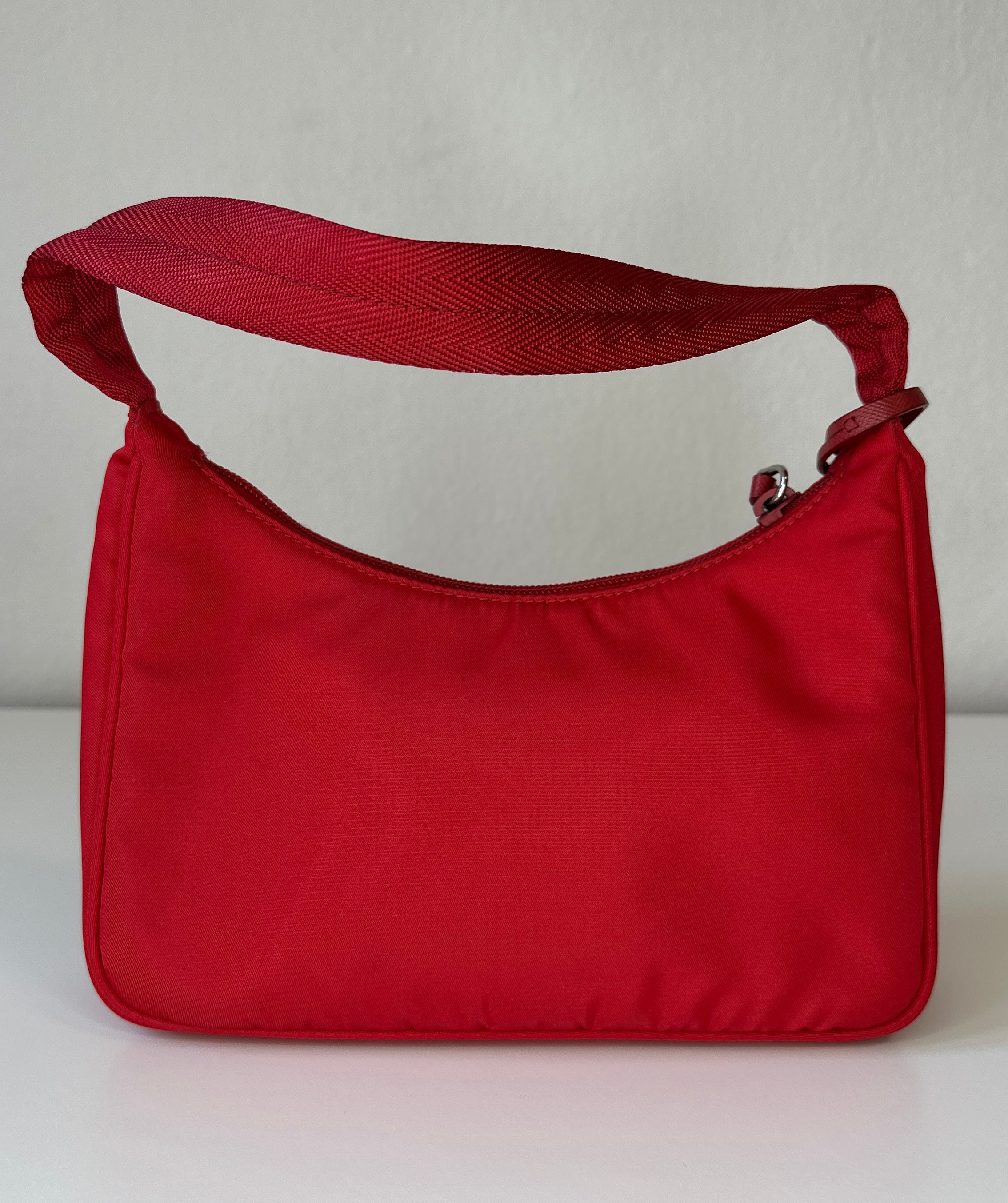 Prada – Re-edition nylon