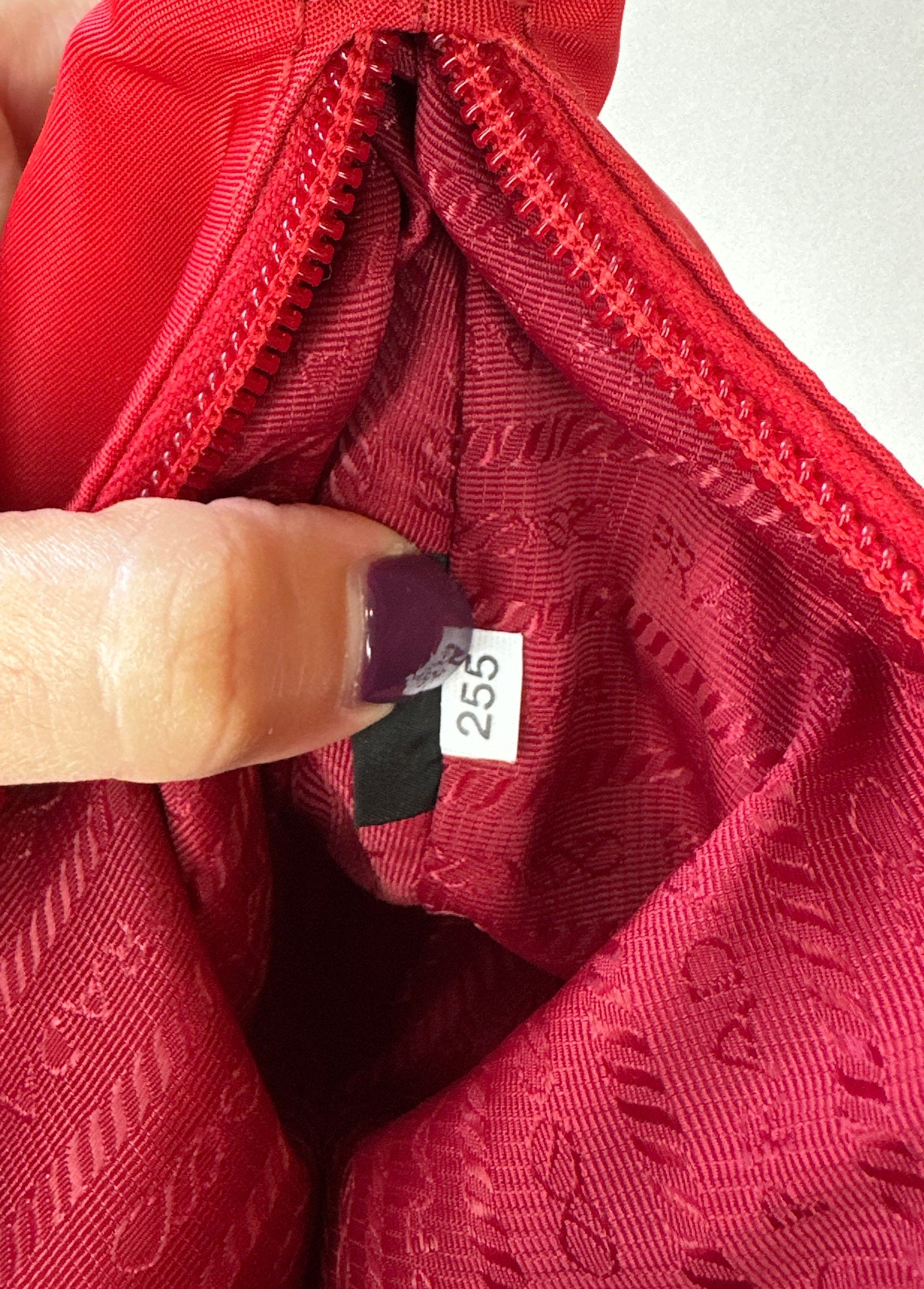 Prada – Re-edition nylon