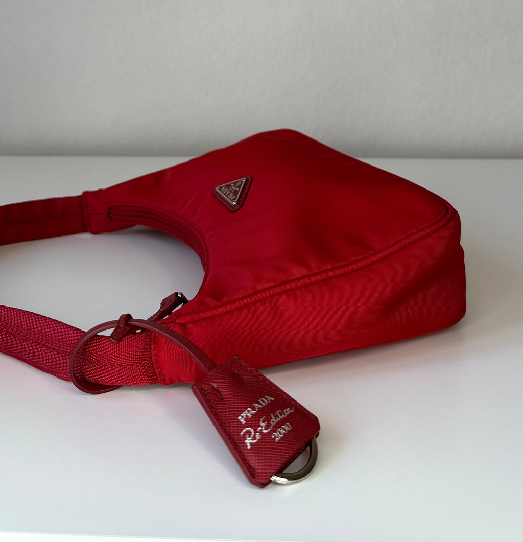 Prada – Re-edition nylon