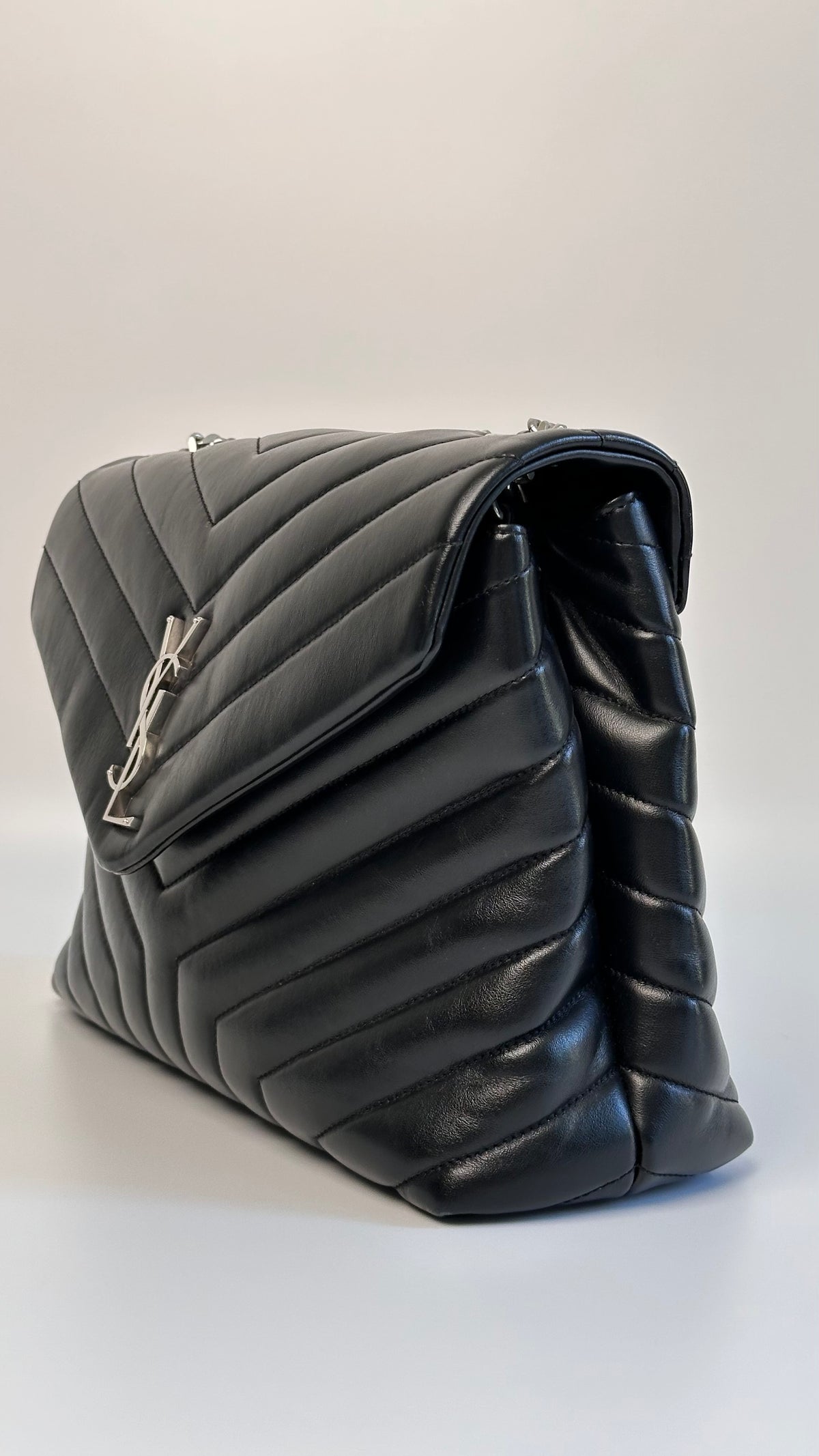 Saint Laurent Loulou Medium