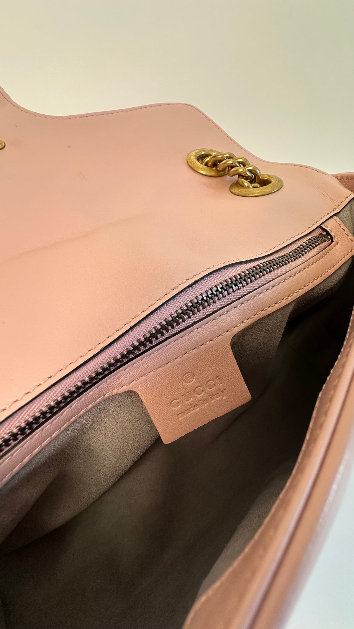 Gucci GG Marmont Media