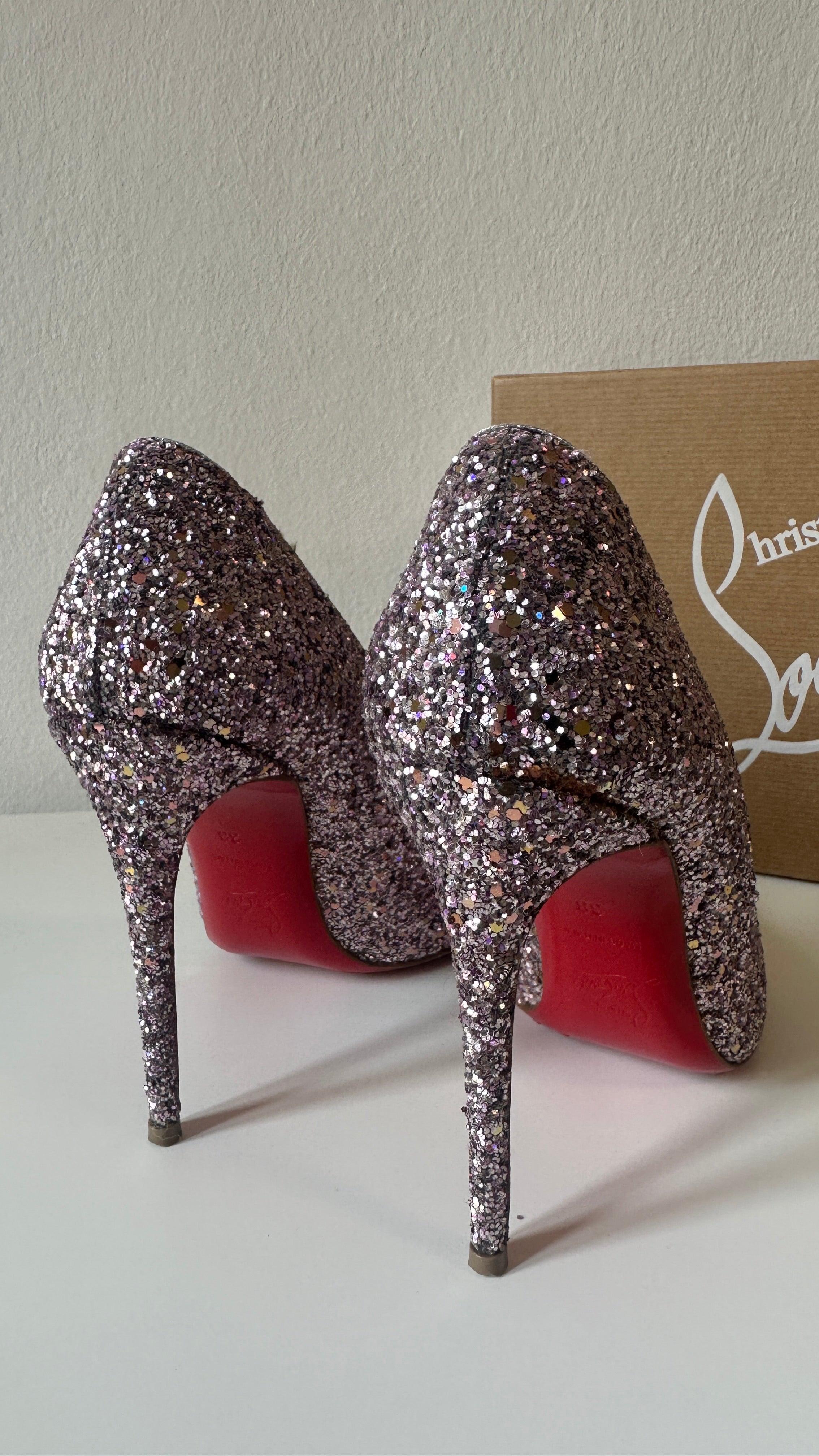 Loubotin Pigalle Follies