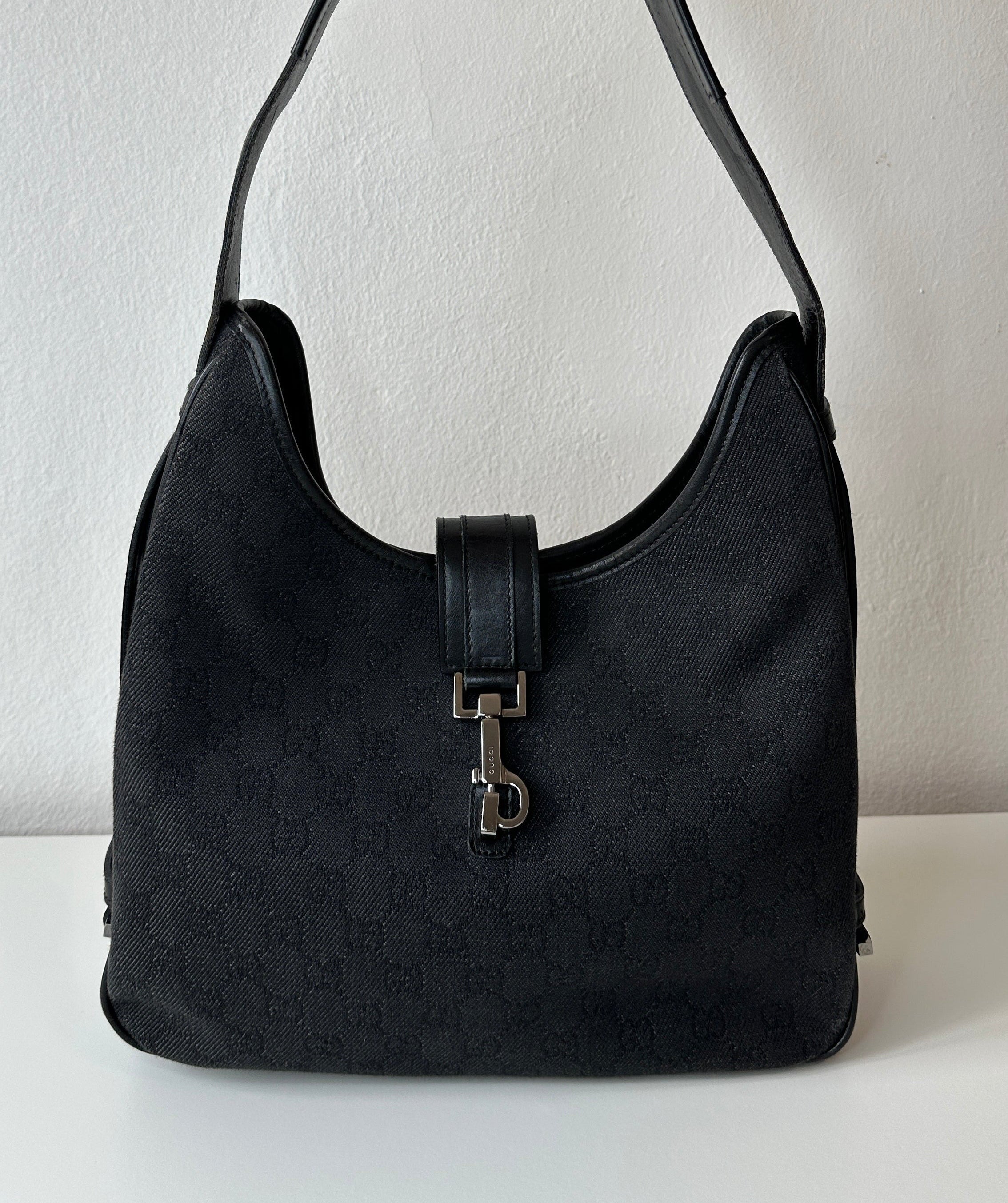 Gucci Jackie Hobo GG Canvas Nero – Vintage 2000s Icon