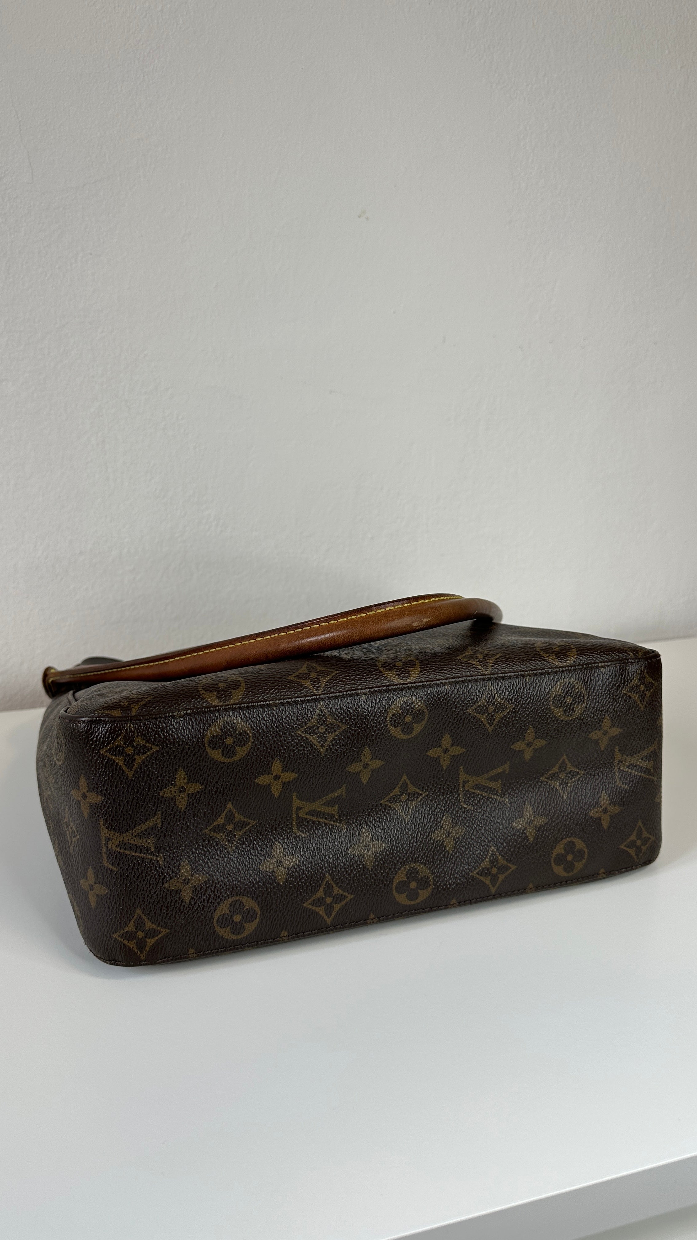 Louis Vuitton - Looping