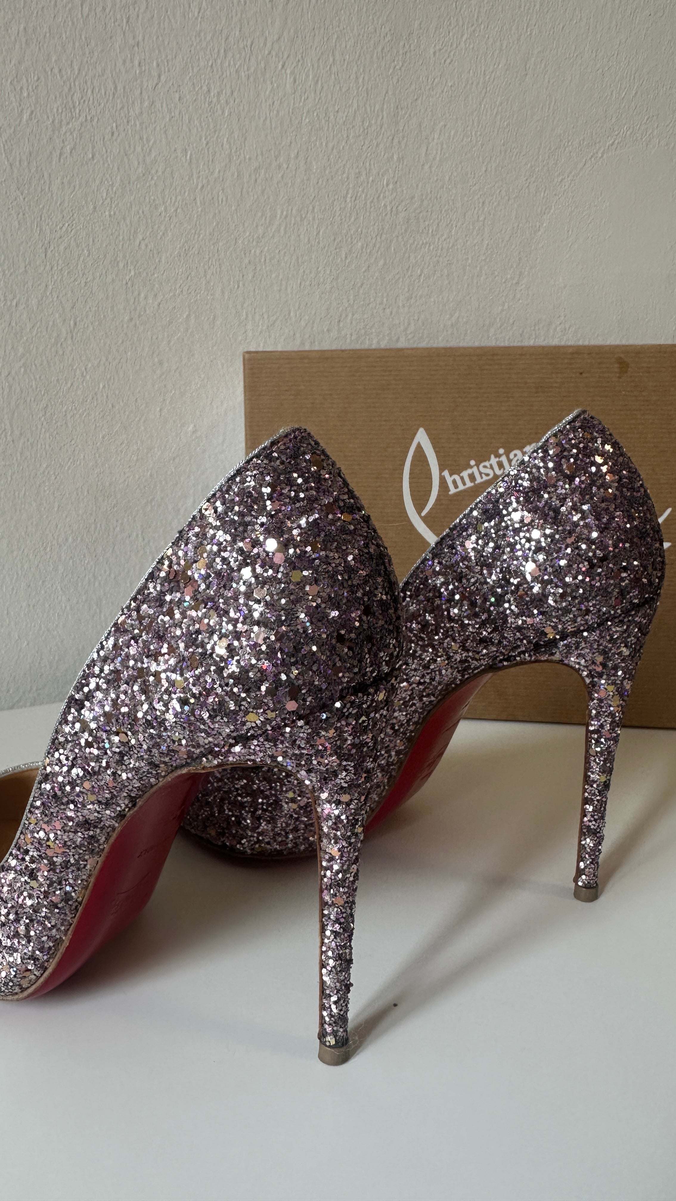 Loubotin Pigalle Follies