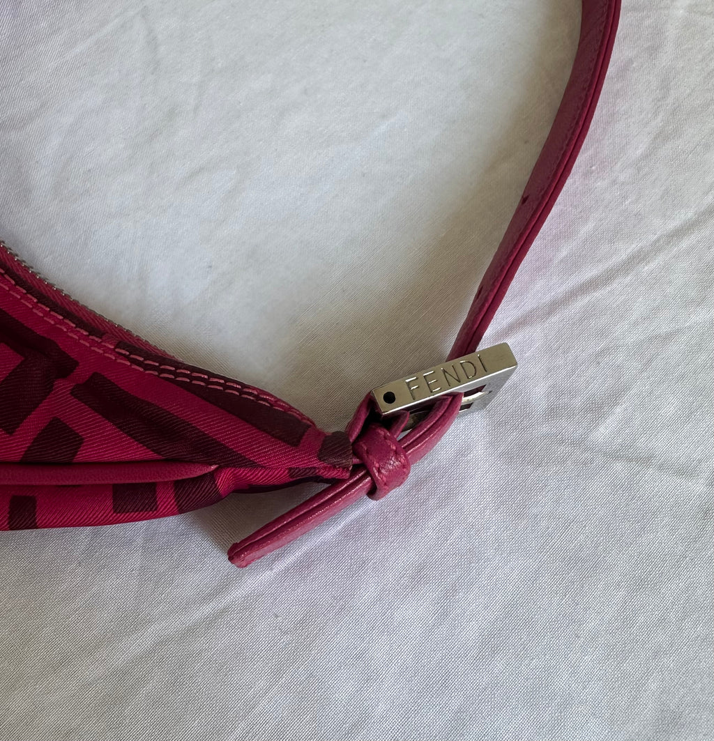 Fendi Croissant in tela fucsia