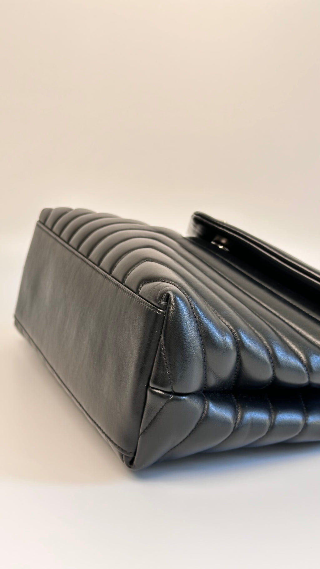 Saint Laurent Loulou Medium