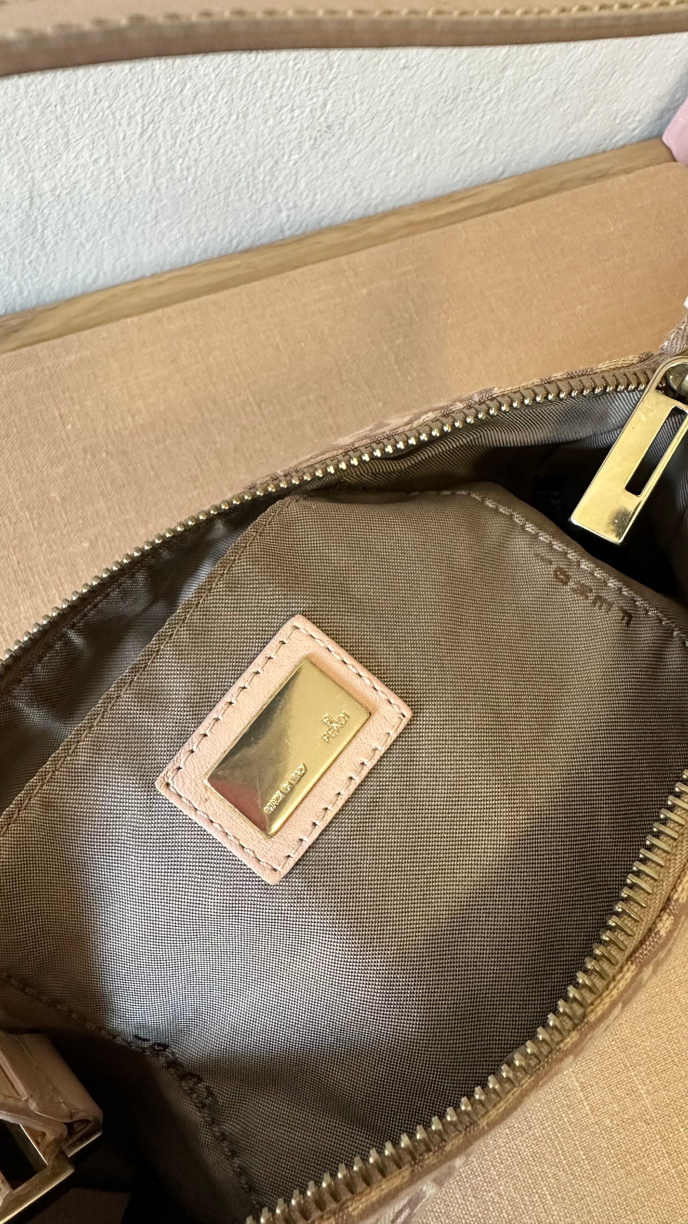 Fendi zucchino pochette