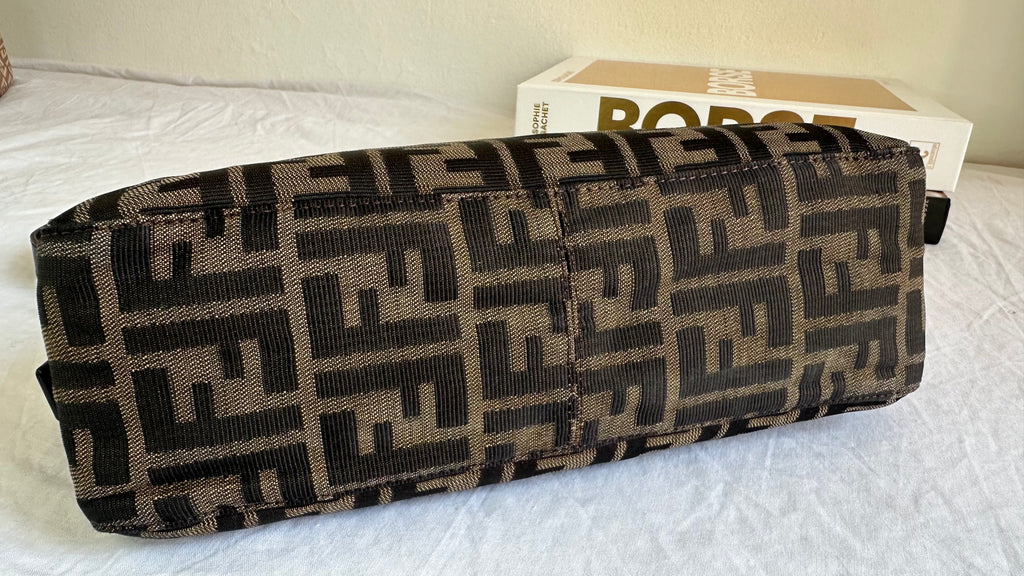 Fendi baguette Zucca