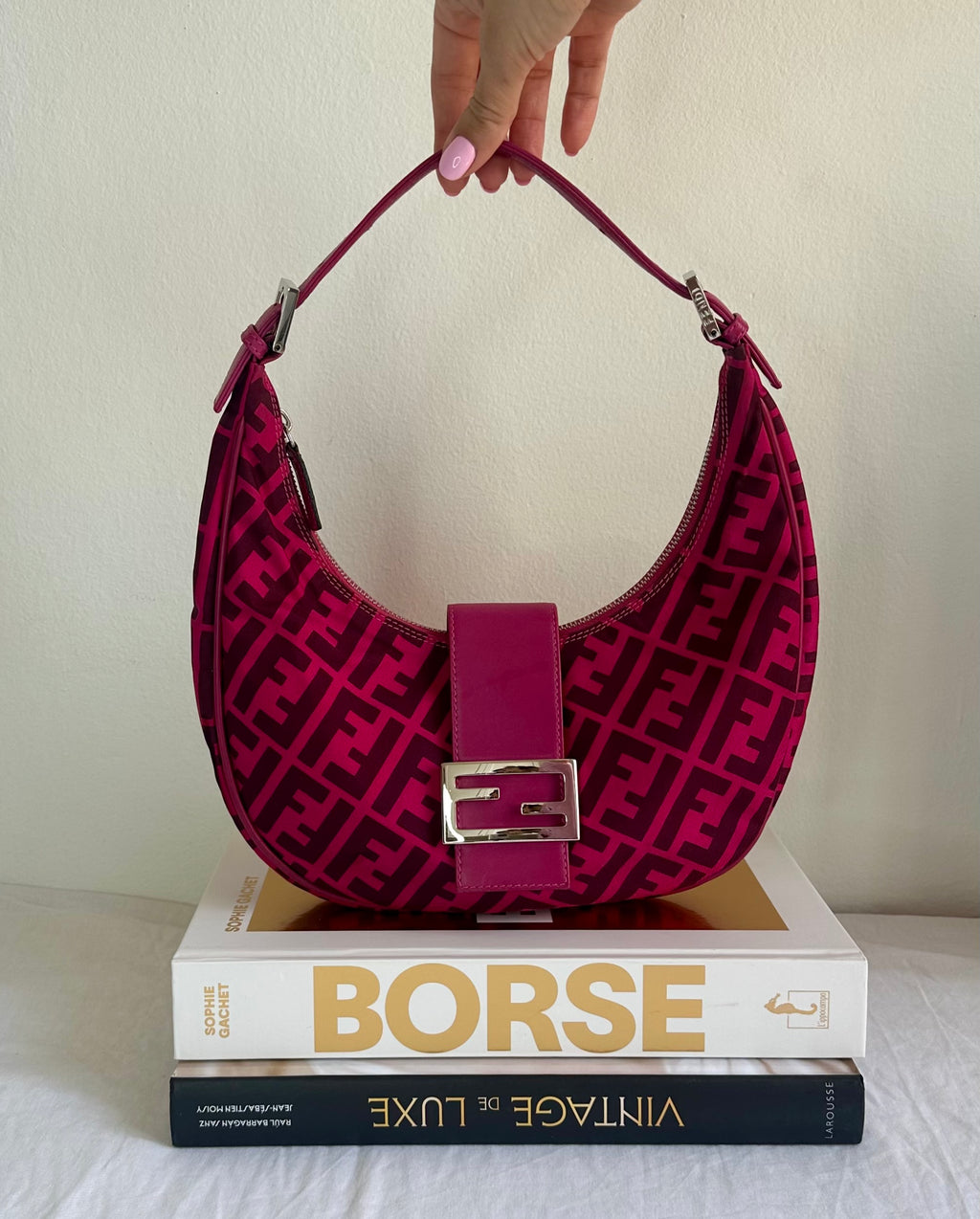 Fendi Croissant in tela fucsia