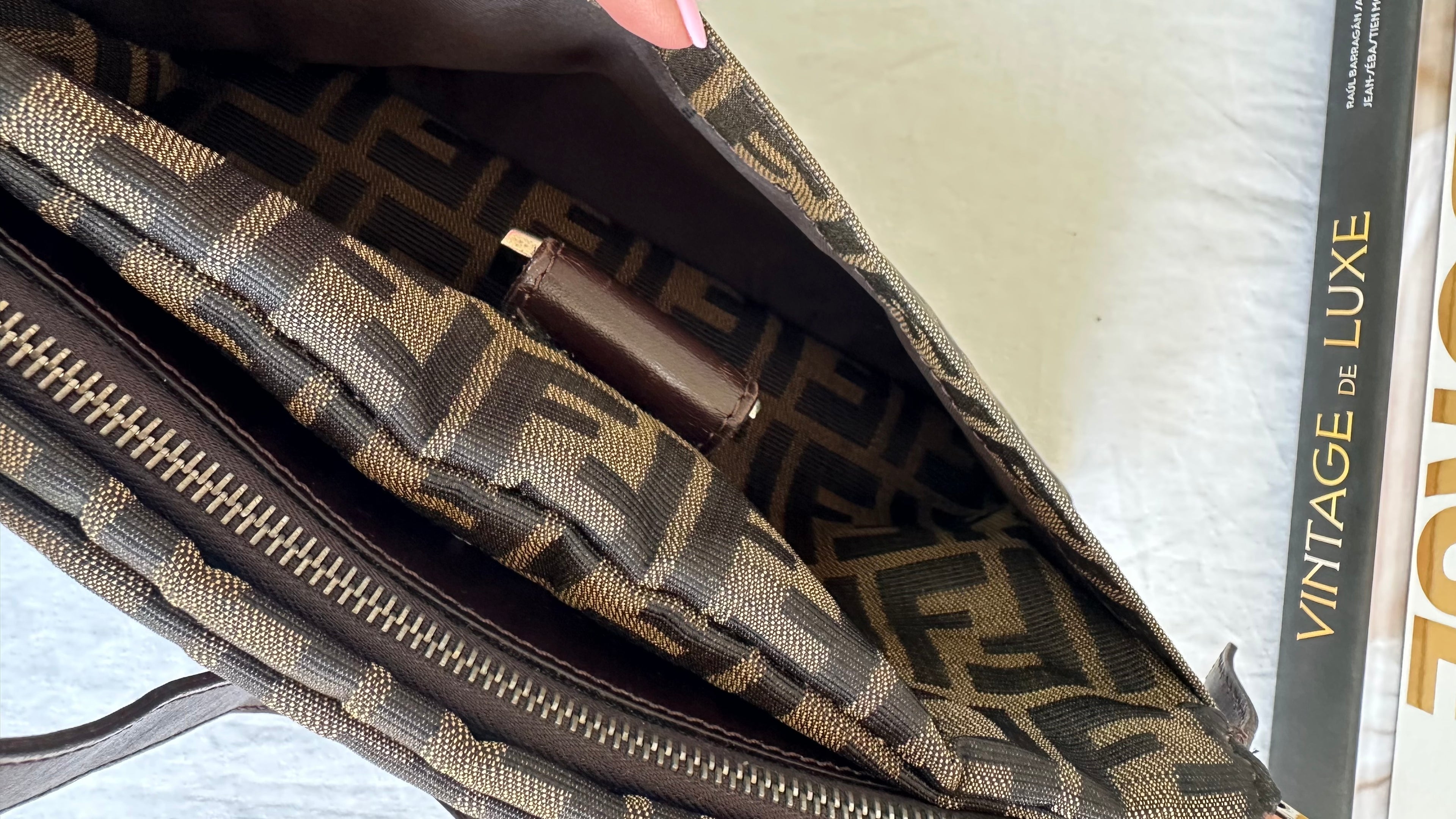 Fendi baguette Zucca
