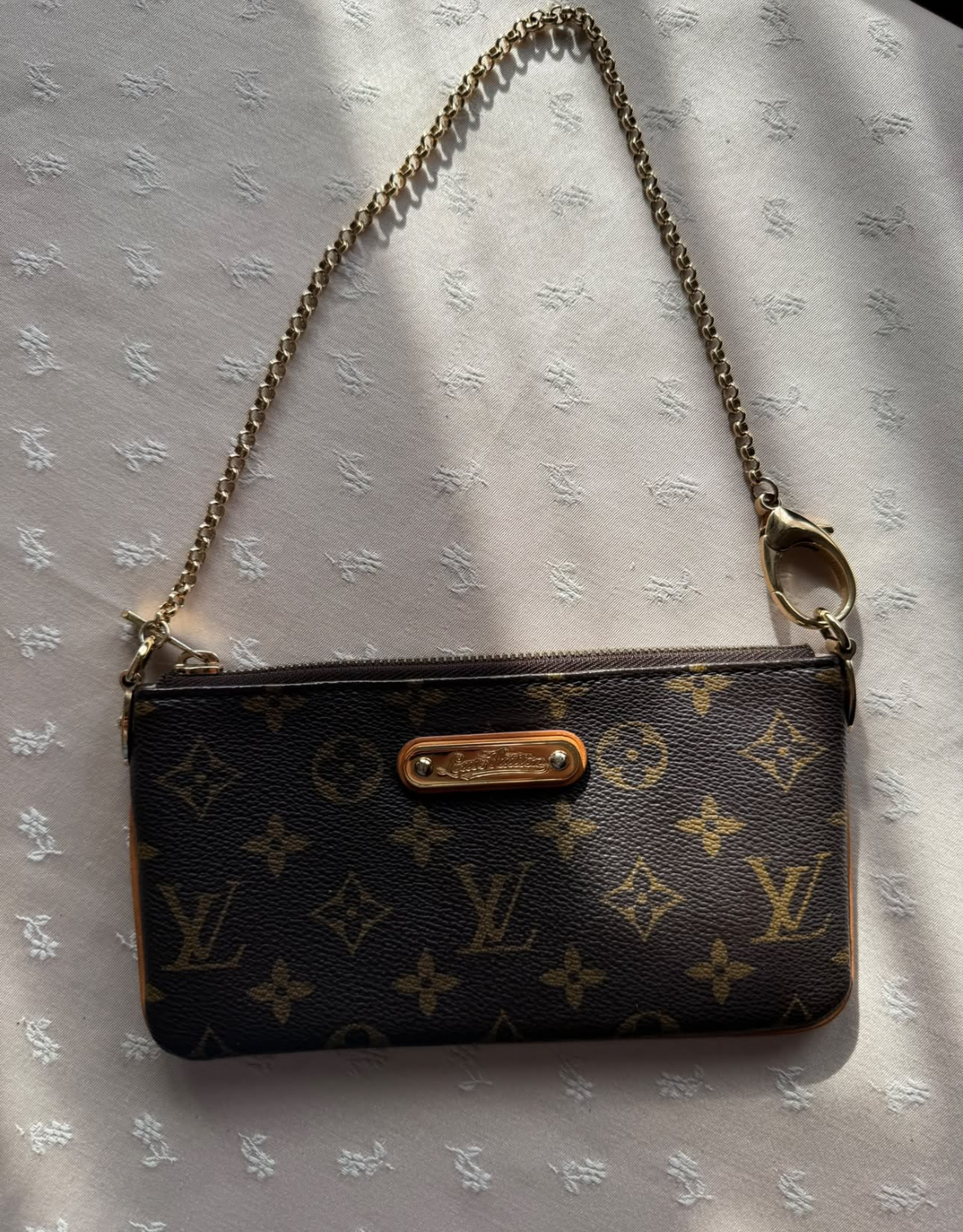 Preorder - LV Clutch MM